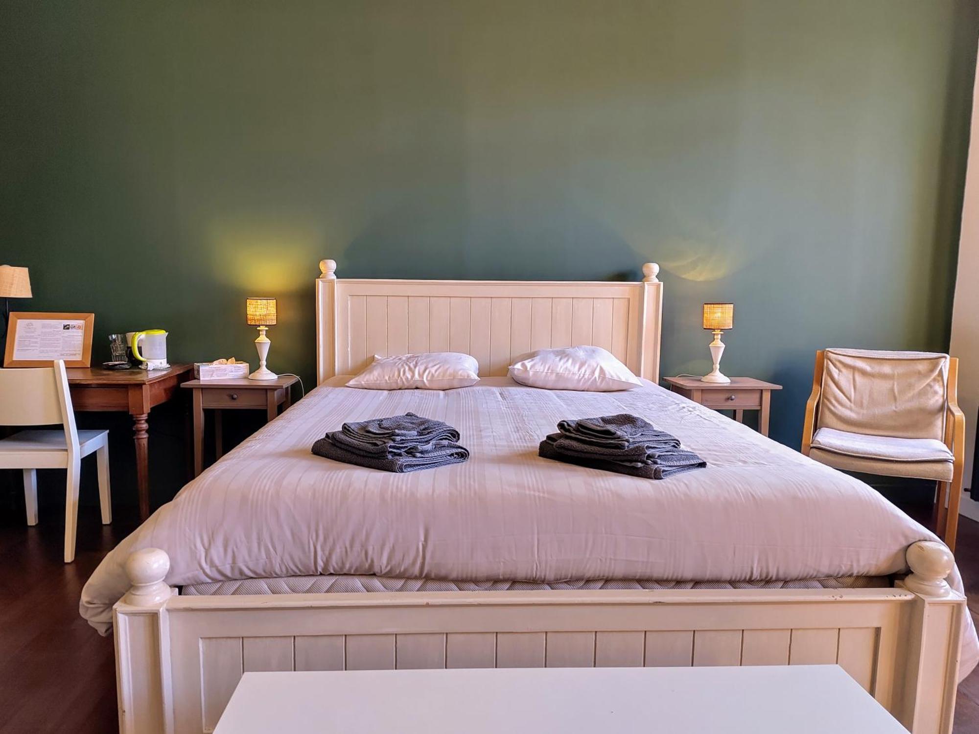 Bed and Breakfast Aubepine Sains-du-Nord Экстерьер фото